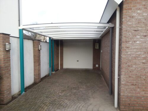 Skinle Carport Met Zeer Licht Gebogen Dak Type P